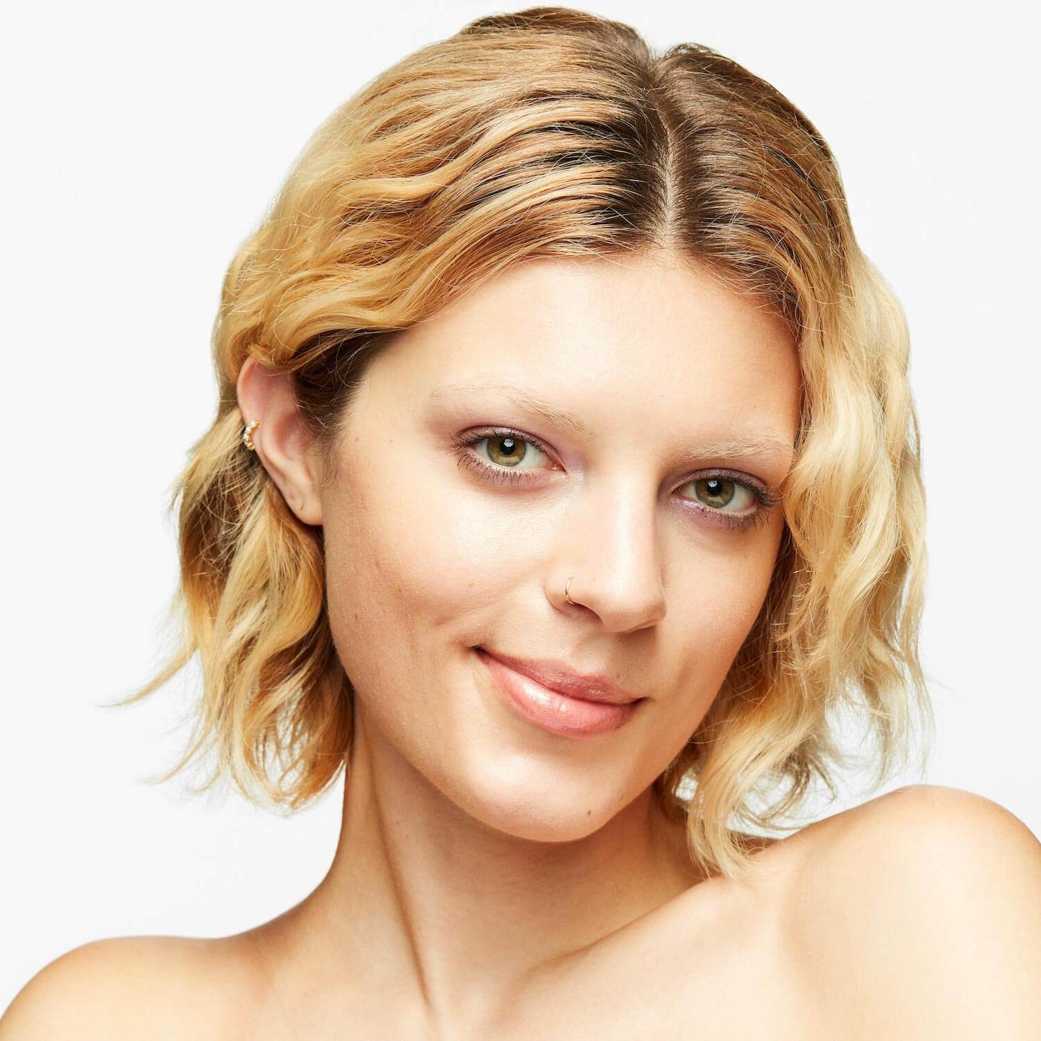STROBE DEWY SKIN TINT (HIDRATANTE CON COLOR)